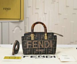Picture of Fendi Lady Handbags _SKUfw152939413fw